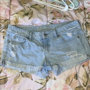 Light wash American Eagle Jean Shorts
